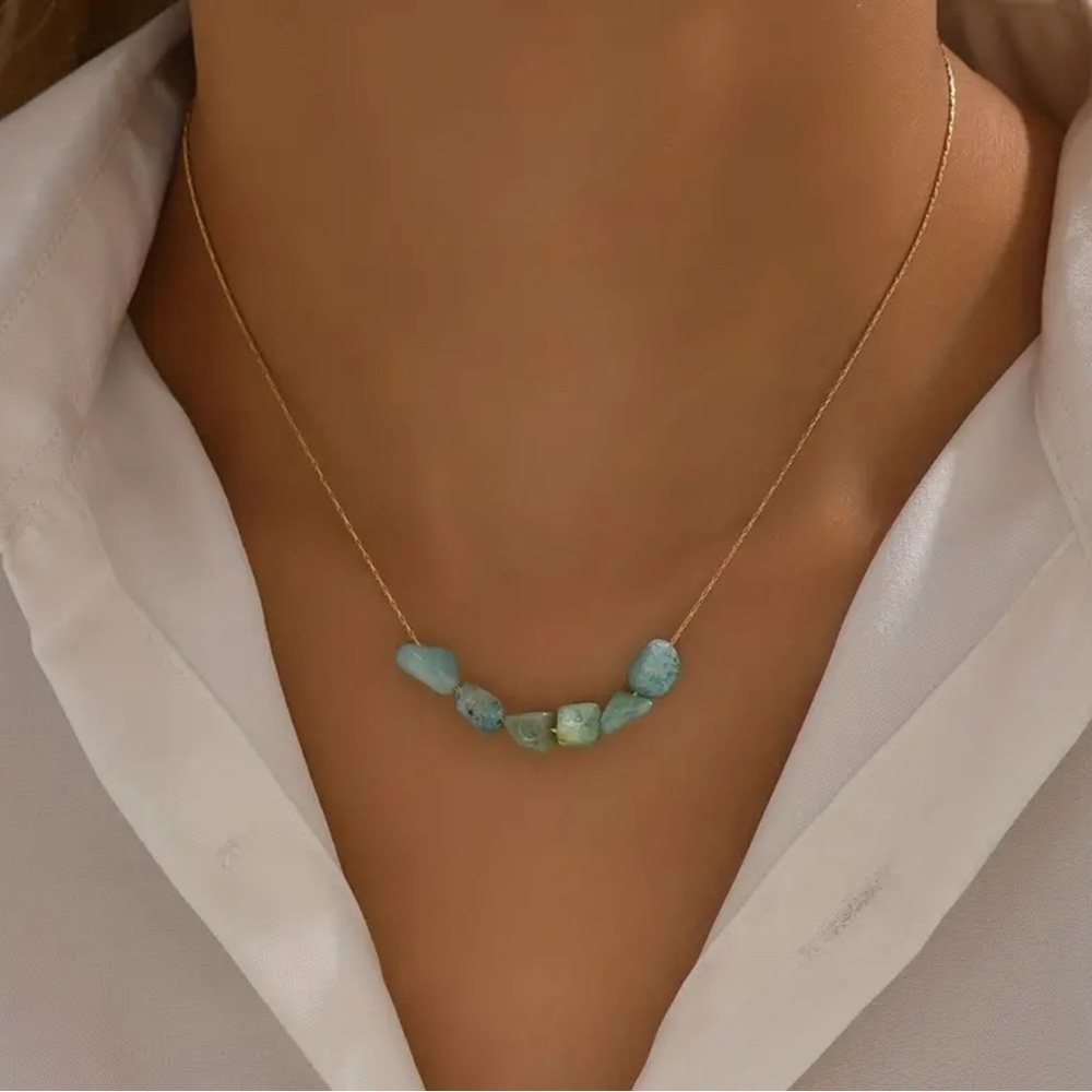 Unique thin gold chain turquoise stones